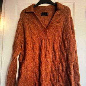 Cable Knit V-Neck Sweater - Brown